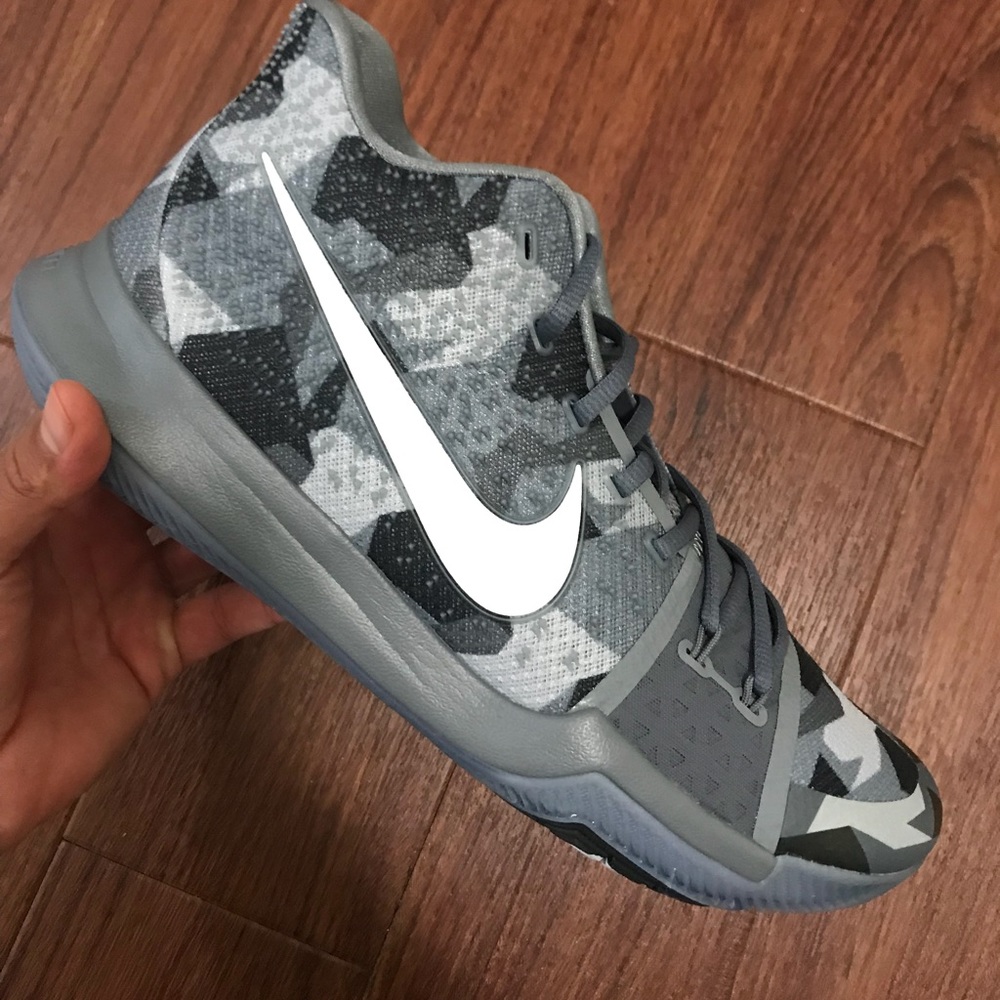 Nike kyrie 3 (RARE) sample shoe
